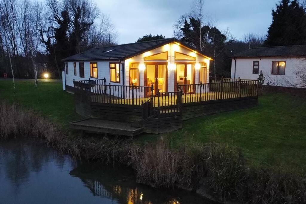 Lakeside View Wisbech Extérieur photo
